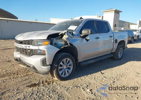 2021 Chevrolet Silverado 1500 2Wd Short Bed Custom z USA, uszkodzony, nr VIN 3GCPWBEH8MG181115